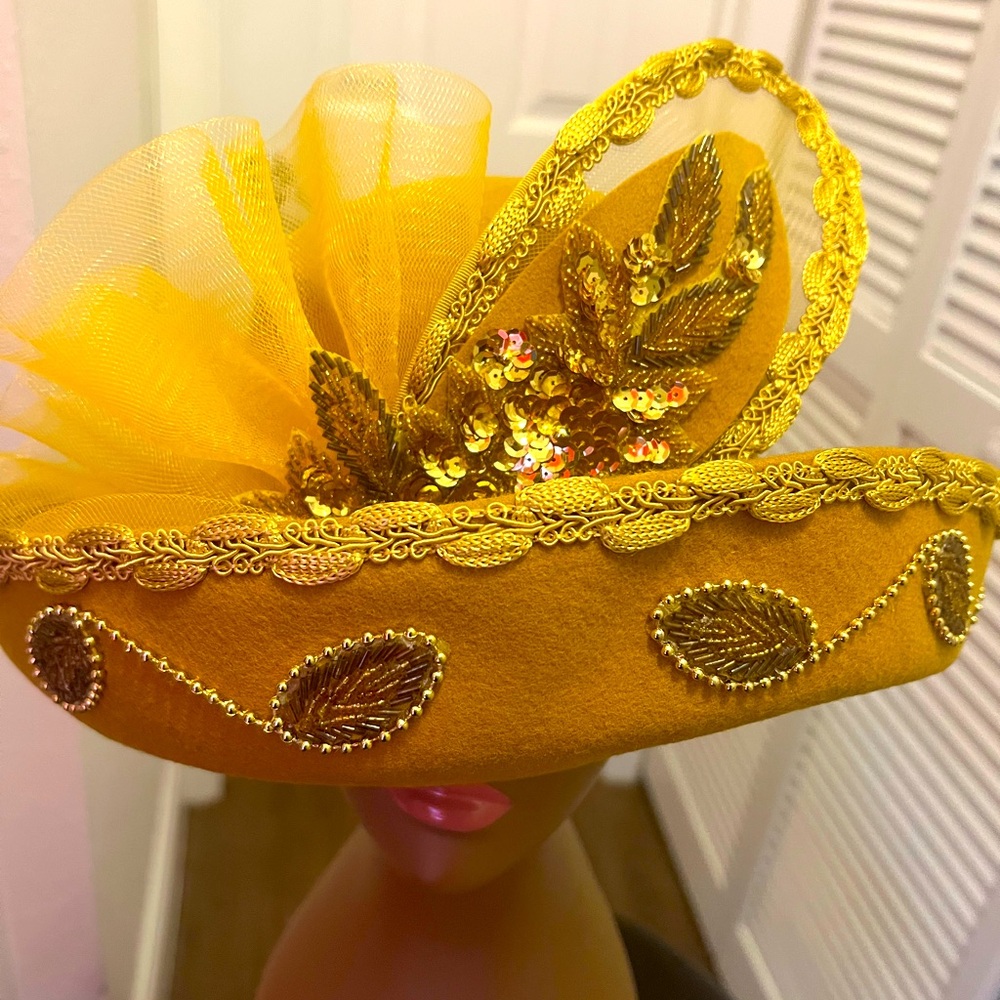 ❤️#34 Beautiful Church Lady Hat!!